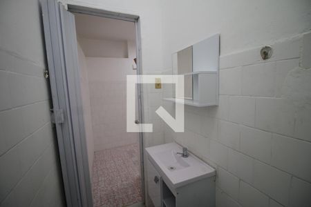 Banheiro de casa para alugar com 1 quarto, 82m² em Olaria, Rio de Janeiro