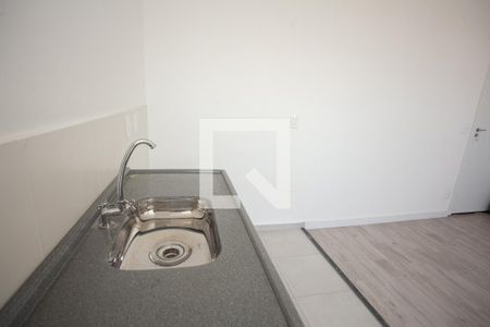 Cozinha de apartamento para alugar com 2 quartos, 42m² em Barra Funda, São Paulo
