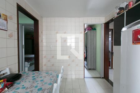 Cozinha de apartamento à venda com 2 quartos, 43m² em Conjunto Residencial José Bonifácio, São Paulo
