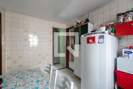 Cozinha de apartamento à venda com 2 quartos, 43m² em Conjunto Residencial José Bonifácio, São Paulo