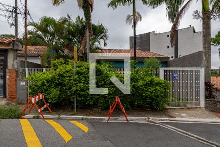Fachada de casa à venda com 5 quartos, 500m² em Cidade Vargas, São Paulo