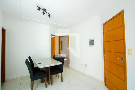Sala de apartamento para alugar com 2 quartos, 47m² em Jardim Teles de Menezes, Santo André