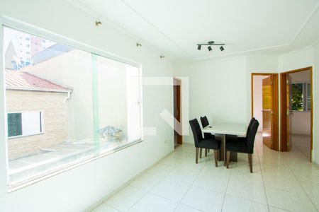 Sala de apartamento para alugar com 2 quartos, 47m² em Jardim Teles de Menezes, Santo André