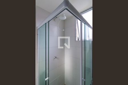Banheiro de apartamento para alugar com 2 quartos, 48m² em Jardim Boa Vista (zona Oeste), Osasco
