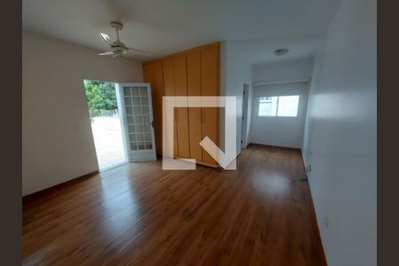 Casa à venda com 4 quartos, 304m² em Super Quadra Morumbi, São Paulo