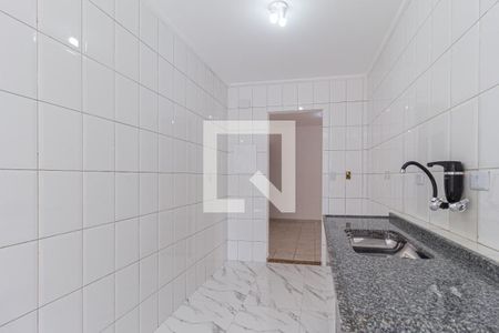 Cozinha e área de serviço de apartamento para alugar com 2 quartos, 62m² em Jaguaribe, Osasco