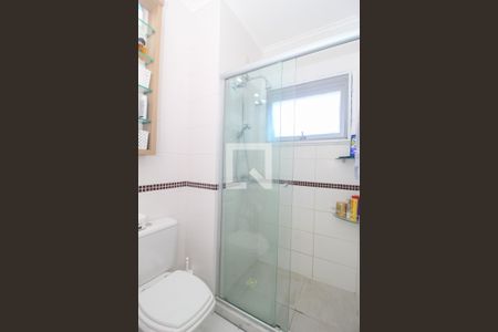 Banheiro da Suíte de casa à venda com 3 quartos, 124m² em Nonoai, Porto Alegre