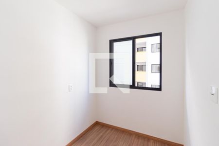 Quarto 2 de apartamento para alugar com 2 quartos, 36m² em Metalúrgicos, Osasco