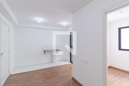 Sala de apartamento para alugar com 2 quartos, 36m² em Metalúrgicos, Osasco