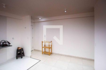 Sala de apartamento para alugar com 2 quartos, 44m² em Piraporinha, Diadema