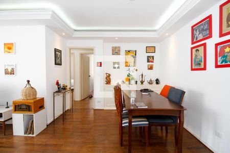 Sala de Estar e Jantar de apartamento para alugar com 2 quartos, 117m² em Cerqueira César, São Paulo