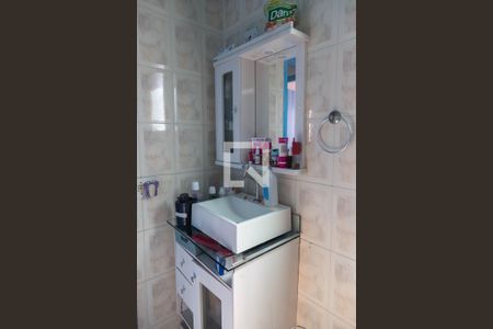 Banheiro de apartamento à venda com 2 quartos, 50m² em Macedo, Guarulhos