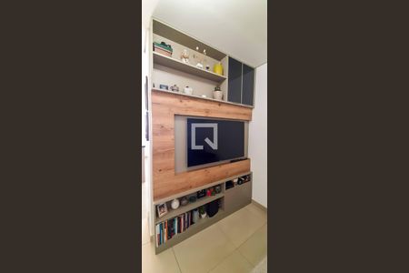 Sala de apartamento à venda com 3 quartos, 74m² em Vila Osasco, Osasco