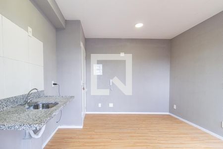 Sala e Cozinha de apartamento à venda com 2 quartos, 39m² em Ayrosa, Osasco