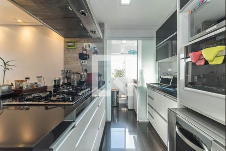 Cozinha de apartamento à venda com 3 quartos, 97m² em Vila Gumercindo, São Paulo