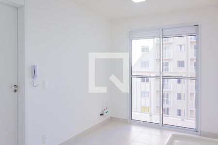 Sala de apartamento para alugar com 1 quarto, 30m² em Parque Industrial Tomas Edson, São Paulo