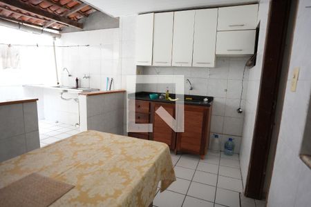Cozinha de casa de condomínio para alugar com 4 quartos, 80m² em Stella Maris, Salvador