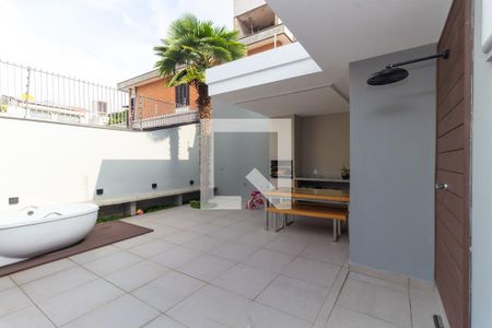 Quintal de casa à venda com 3 quartos, 260m² em Jardim da Gloria, São Paulo