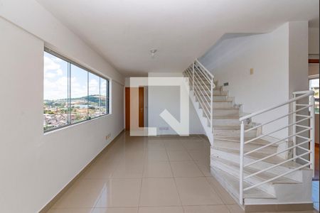 Sala 1 de apartamento à venda com 4 quartos, 183m² em Cabral, Contagem