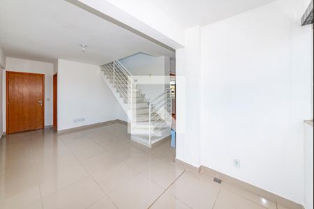 Sala 1 de apartamento à venda com 4 quartos, 183m² em Cabral, Contagem