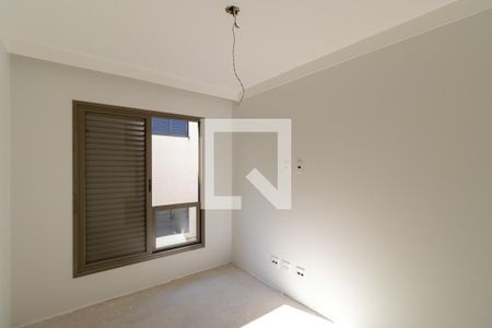 Quarto da suíte 1 de casa de condomínio à venda com 2 quartos, 150m² em Parque Rural Fazenda Santa Cândida, Campinas