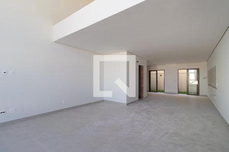 Sala de casa de condomínio à venda com 2 quartos, 150m² em Parque Rural Fazenda Santa Cândida, Campinas