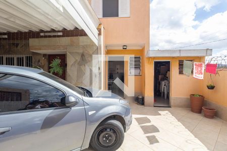 Garagem de casa à venda com 2 quartos, 102m² em Itaquera, São Paulo