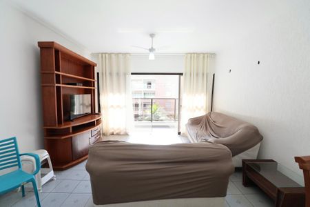 Sala de apartamento para alugar com 4 quartos, 130m² em Balneario Guarujá, Guarujá