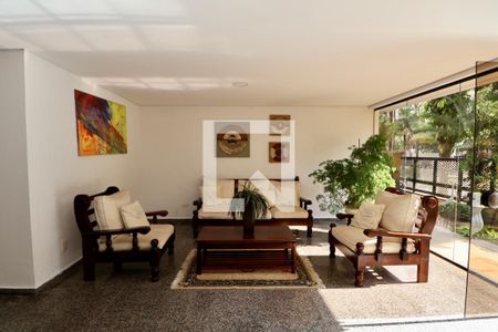Hall de entrada de apartamento para alugar com 4 quartos, 130m² em Balneario Guarujá, Guarujá