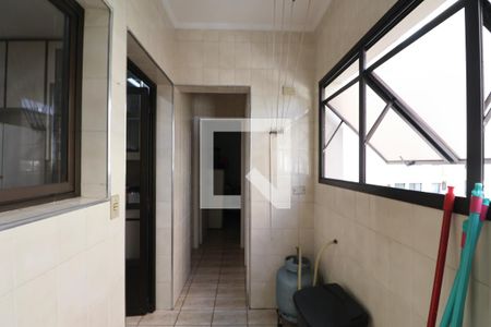 Área de Serviço de apartamento para alugar com 4 quartos, 130m² em Balneario Guarujá, Guarujá