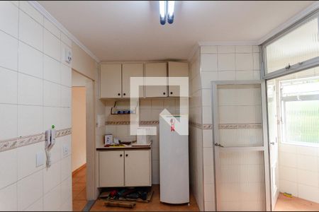 Cozinha de apartamento para alugar com 2 quartos, 65m² em Vila Albertina, São Paulo
