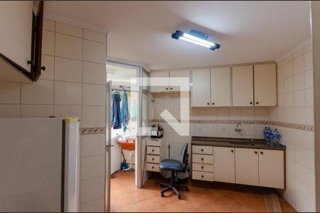 Cozinha de apartamento para alugar com 2 quartos, 65m² em Vila Albertina, São Paulo