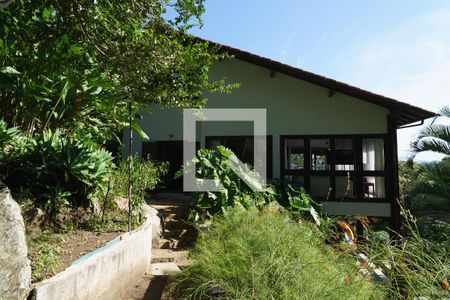 Quintal de casa de condomínio à venda com 5 quartos, 343m² em Itacoatiara, Niterói
