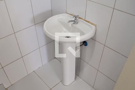 Banheiro de kitnet/studio para alugar com 1 quarto, 35m² em Menino Deus, Porto Alegre