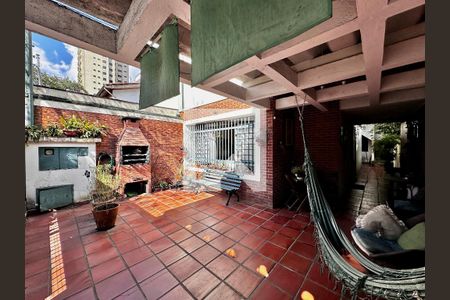 Garagem de casa à venda com 3 quartos, 128m² em Brooklin, São Paulo