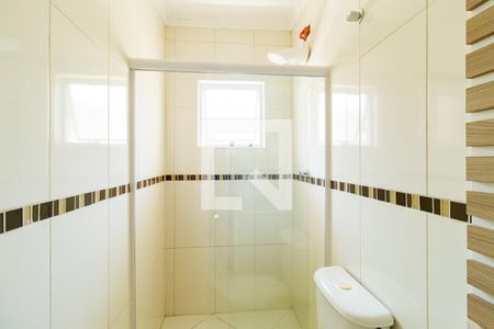 Banheiro de casa de condomínio à venda com 3 quartos, 100m² em Vila Mazzei, São Paulo