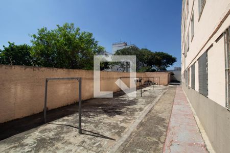 Área comum de apartamento para alugar com 3 quartos, 56m² em Conjunto Residencial José Bonifácio, São Paulo