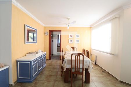 Sala de apartamento para alugar com 3 quartos, 138m² em Bal. C. Atlântica, Guarujá