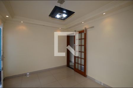 Sala de casa para alugar com 2 quartos, 80m² em Cascadura, Rio de Janeiro