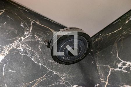 Banheiro de kitnet/studio à venda com 1 quarto, 27m² em Cerqueira César, São Paulo