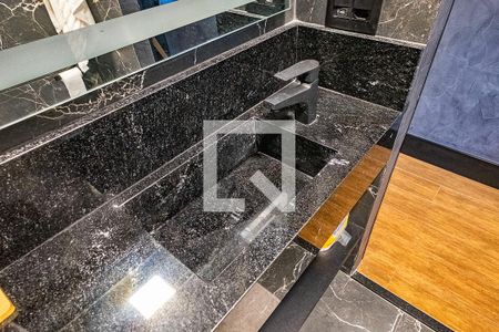 Banheiro de kitnet/studio à venda com 1 quarto, 27m² em Cerqueira César, São Paulo