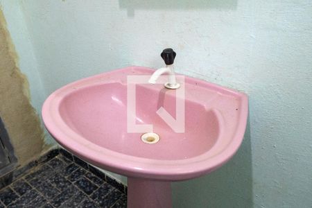 Banheiro de casa para alugar com 1 quarto, 60m² em Campo Grande, Rio de Janeiro