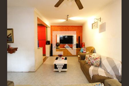 Sala de casa à venda com 2 quartos, 300m² em Jardim Modelo, São Paulo