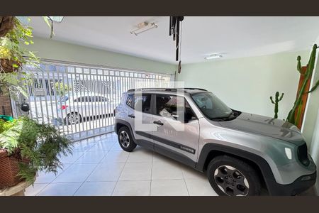 Garagem de casa à venda com 3 quartos, 200m² em Campestre, Santo André