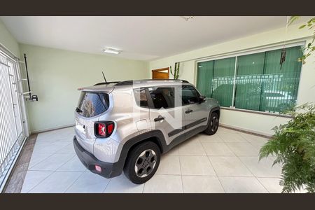 Garagem de casa à venda com 3 quartos, 200m² em Campestre, Santo André