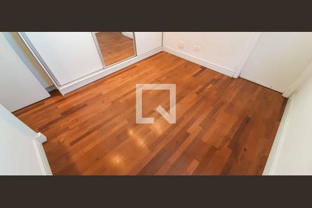 Suíte de apartamento para alugar com 2 quartos, 60m² em Jardim Sindona, Osasco