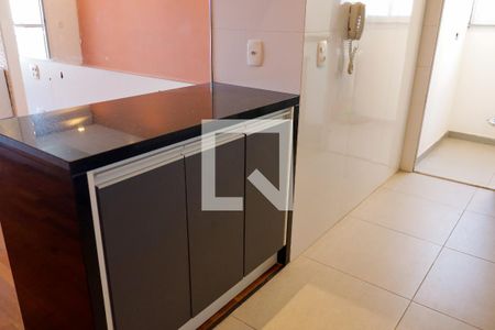 Cozinha de apartamento para alugar com 2 quartos, 60m² em Jardim Sindona, Osasco