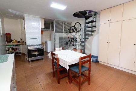 Área de Serviço de casa à venda com 4 quartos, 150m² em Parque Continental, São Paulo
