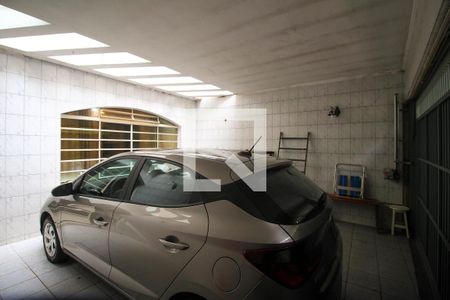 Garagem de casa à venda com 7 quartos, 145m² em Sítio da Figueira, São Paulo