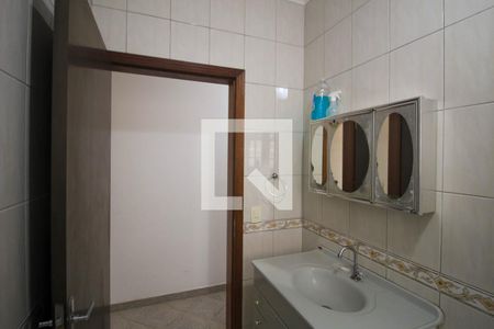 Banheiro de casa à venda com 7 quartos, 145m² em Sítio da Figueira, São Paulo